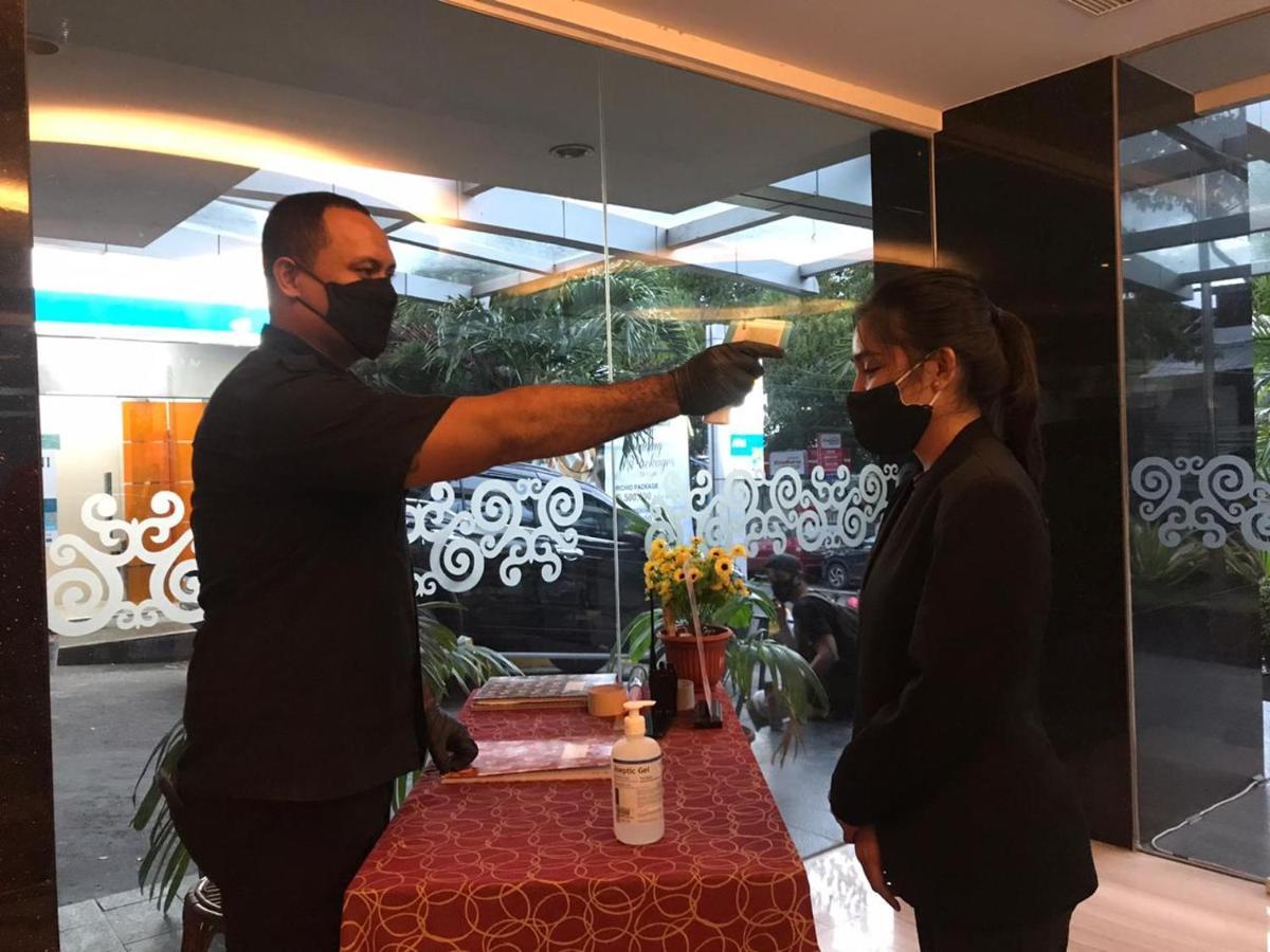 安汶瑞雅酒店 外观 照片